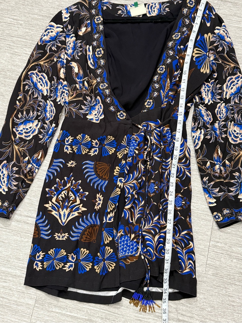 FARM Rio Arabesque Wrap Mini Dress Blue Floral Boho Tie Waist Long Sleeve Size L - Picture 4 of 8